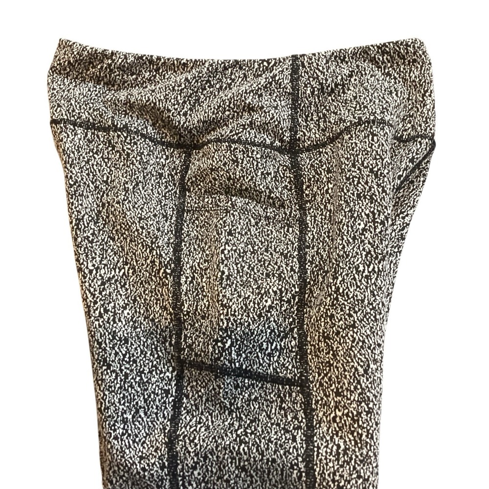 Avia Black &‎ White Print Athleisure Set Top Medium Bottoms Small Active Walking - Picture 4 of 15